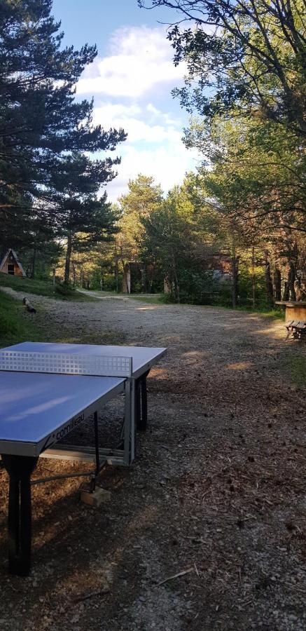 Hôtel Camping La Chabannerie à Saint-Martin-de-Clelles Extérieur photo