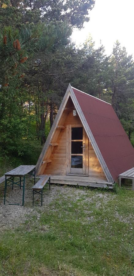 Hôtel Camping La Chabannerie à Saint-Martin-de-Clelles Extérieur photo