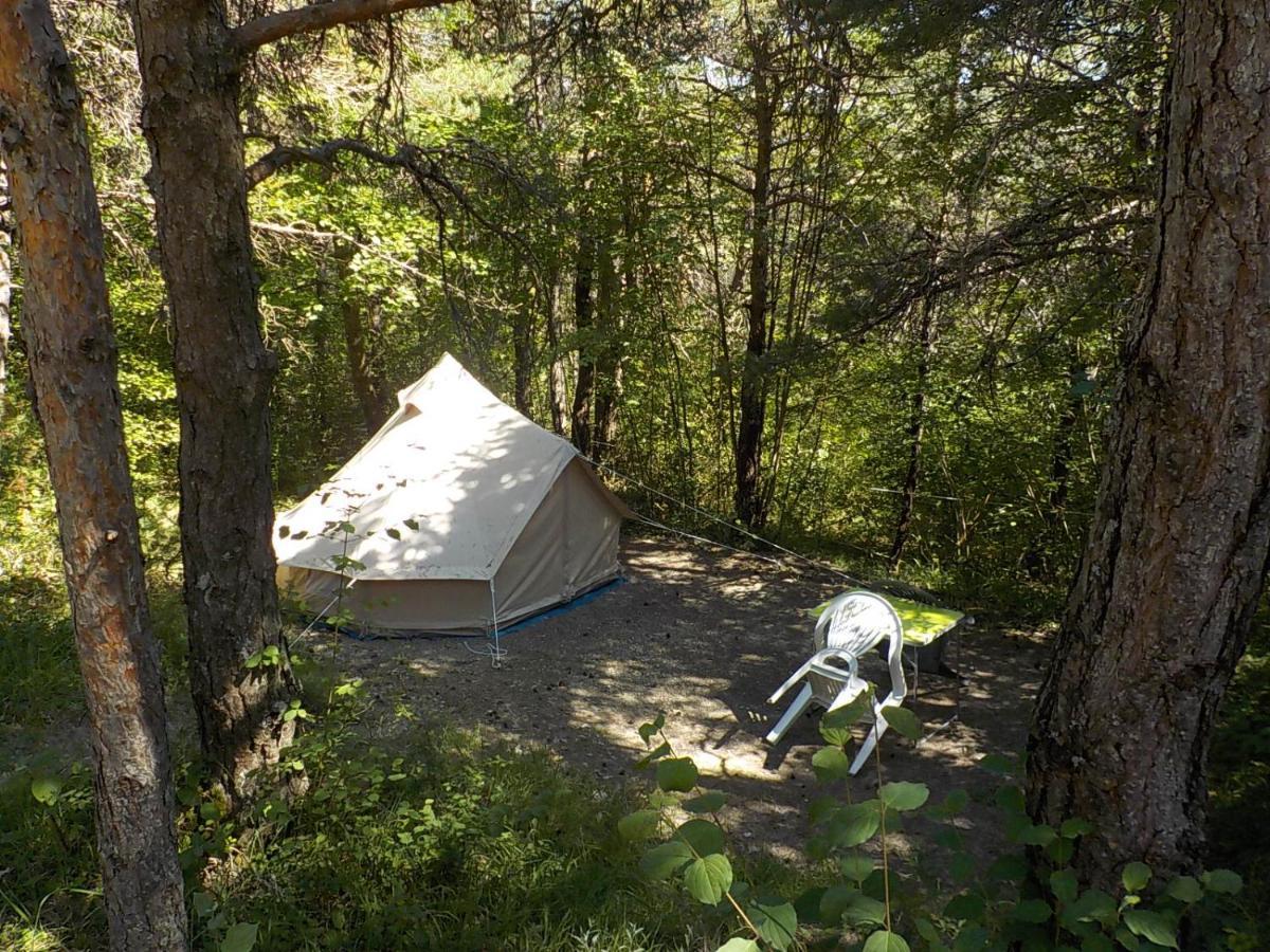 Hôtel Camping La Chabannerie à Saint-Martin-de-Clelles Extérieur photo